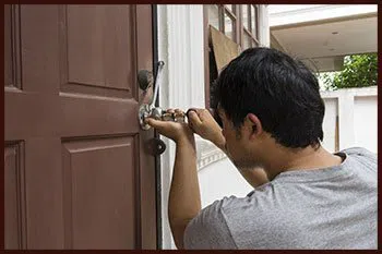 Phoenix Emerald Locksmith Phoenix, AZ 602-687-4456 - 8-60-new-lock-installation